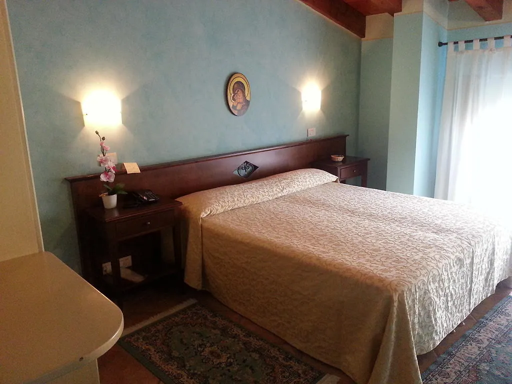 Villa Serena Agriturismo Montebelluna Country house